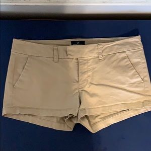 American Eagle khaki short